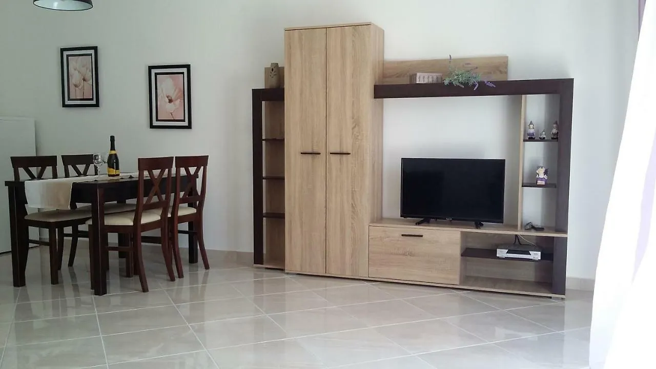 게스트하우스 Apartmani Noemi 풀라
